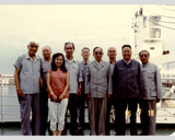 1985年7月1省政协赴东北考察团在松花江上左四为姚奠中