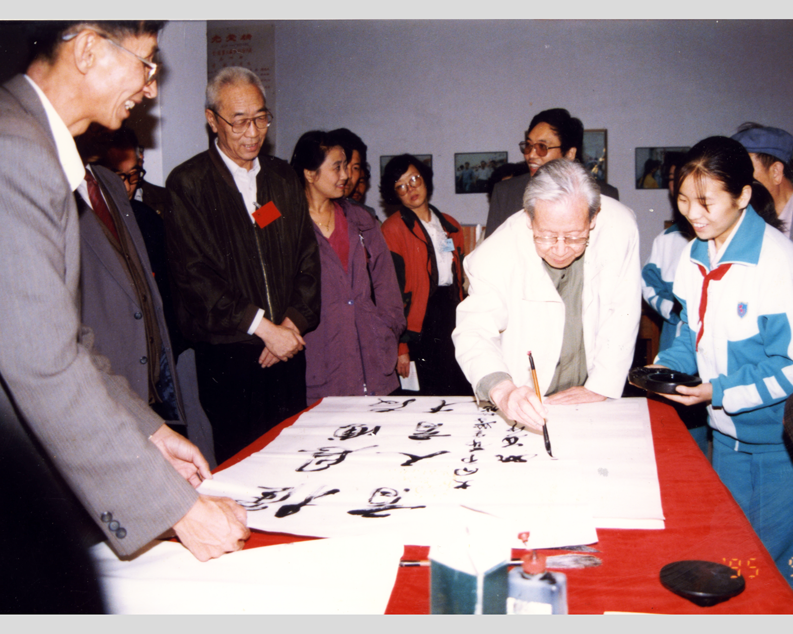 1995年省政协常委会在大同召开期间为一幼儿园题字